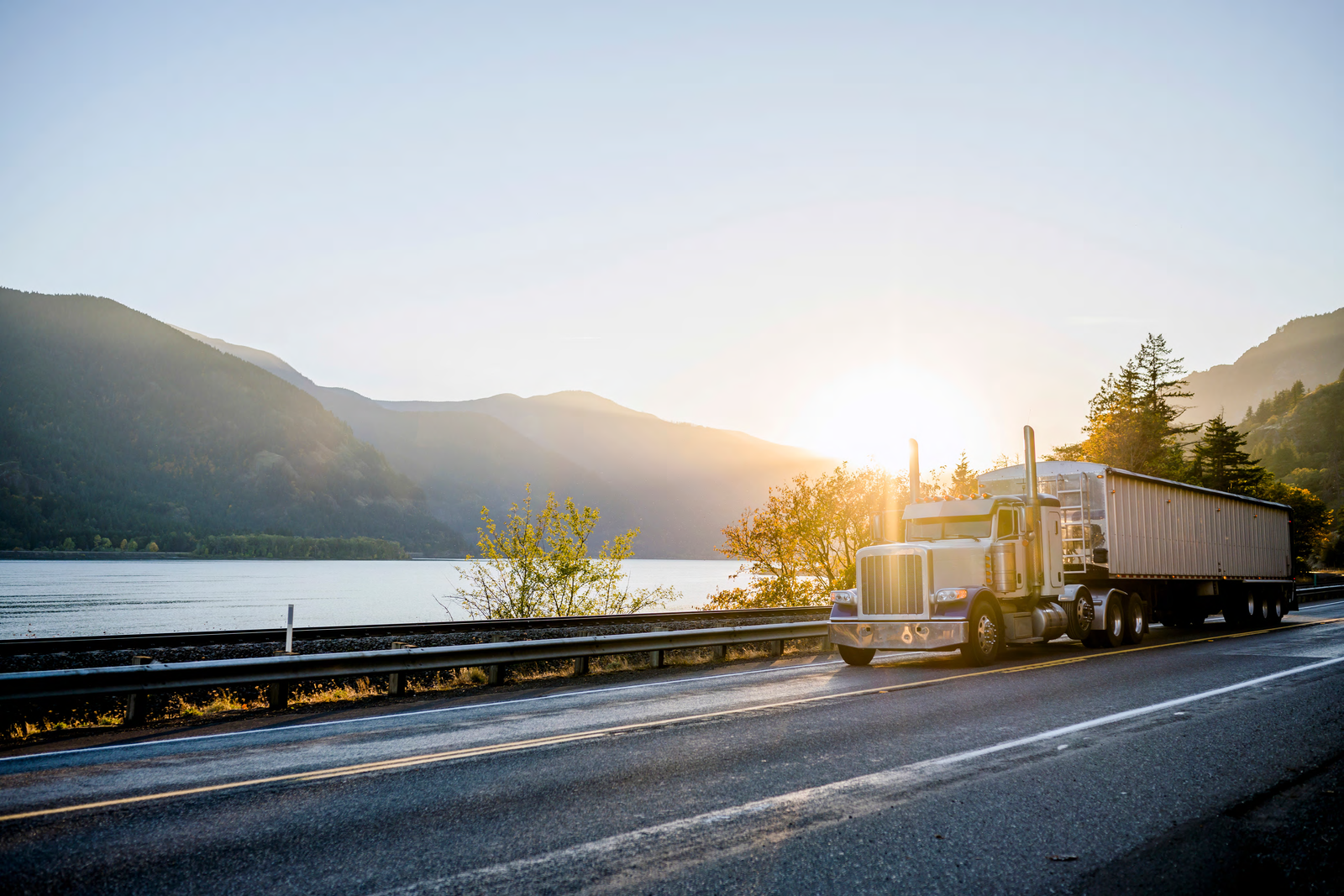 Essential Components of Commercial Truck Tires: What You Need to Know